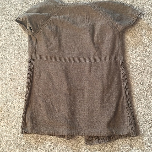 Short Sleeves Cardigan - Picture 2 of 2
